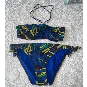 GAP Body bandeau bikini set!